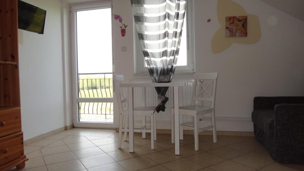 Gaski Na Fali Bagian luar foto