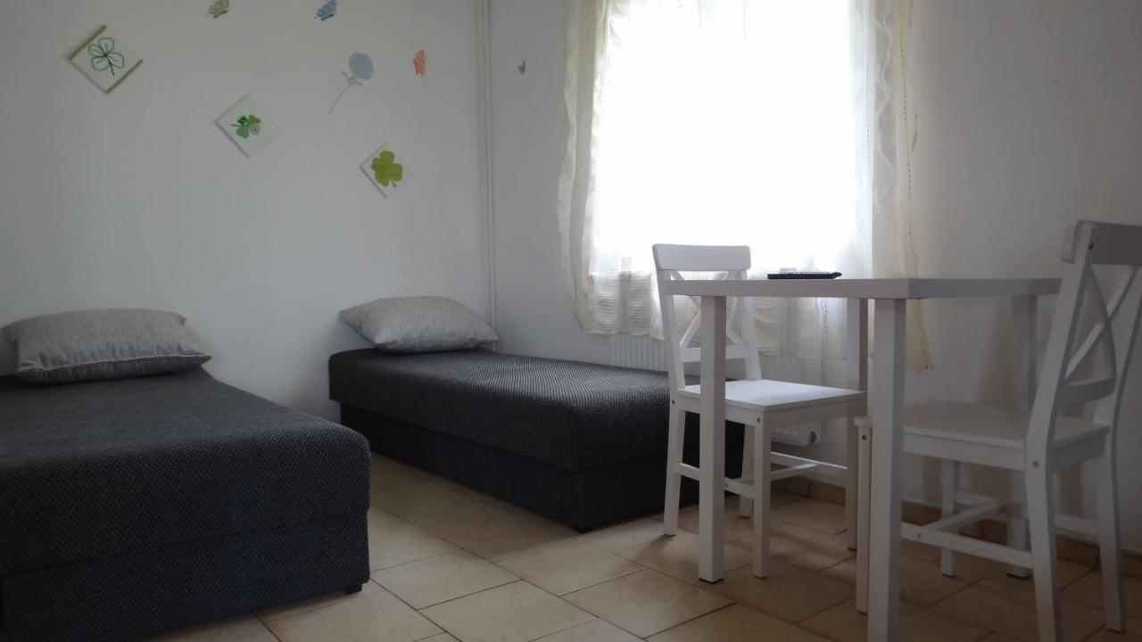 Gaski Na Fali Bagian luar foto