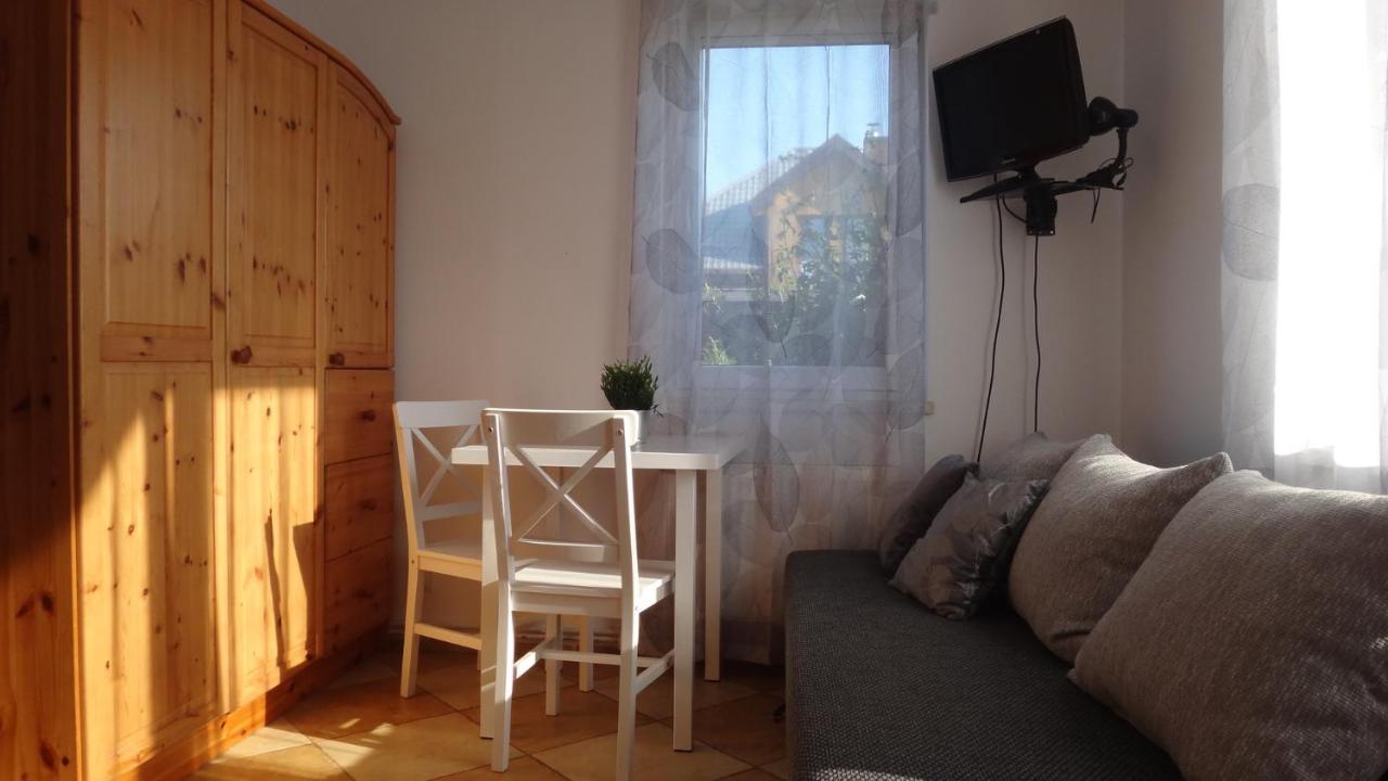 Gaski Na Fali Bagian luar foto