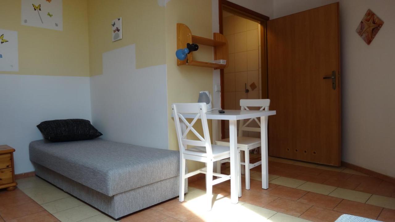 Gaski Na Fali Bagian luar foto